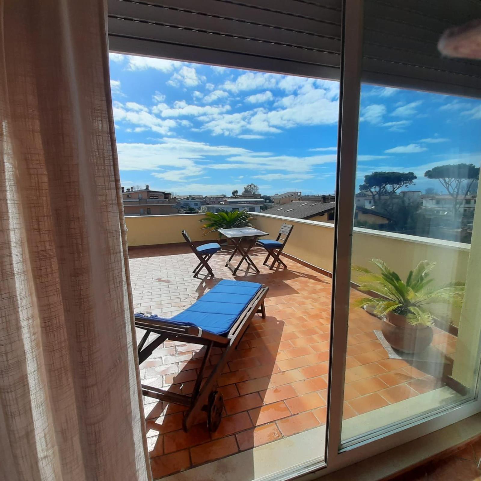 La Terrazza Sul Faro Appartement Fiumicino Buitenkant foto
